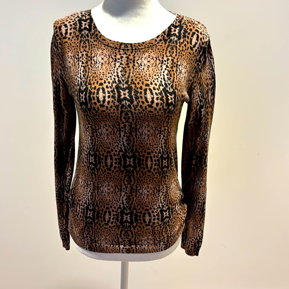 Mango Leopard print sweater size XS